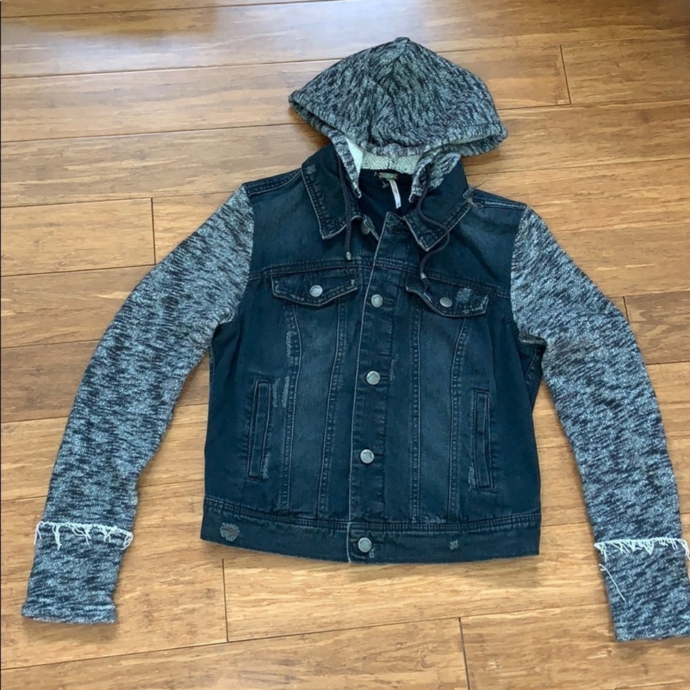 NEW FREE PEOPLE Jean Jacket Hoodie Built In sz S